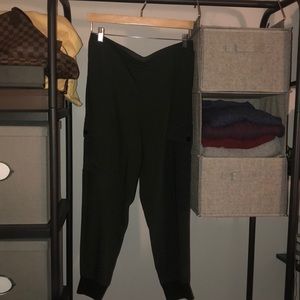 Ann Taylor Cargo Pocket Jogger